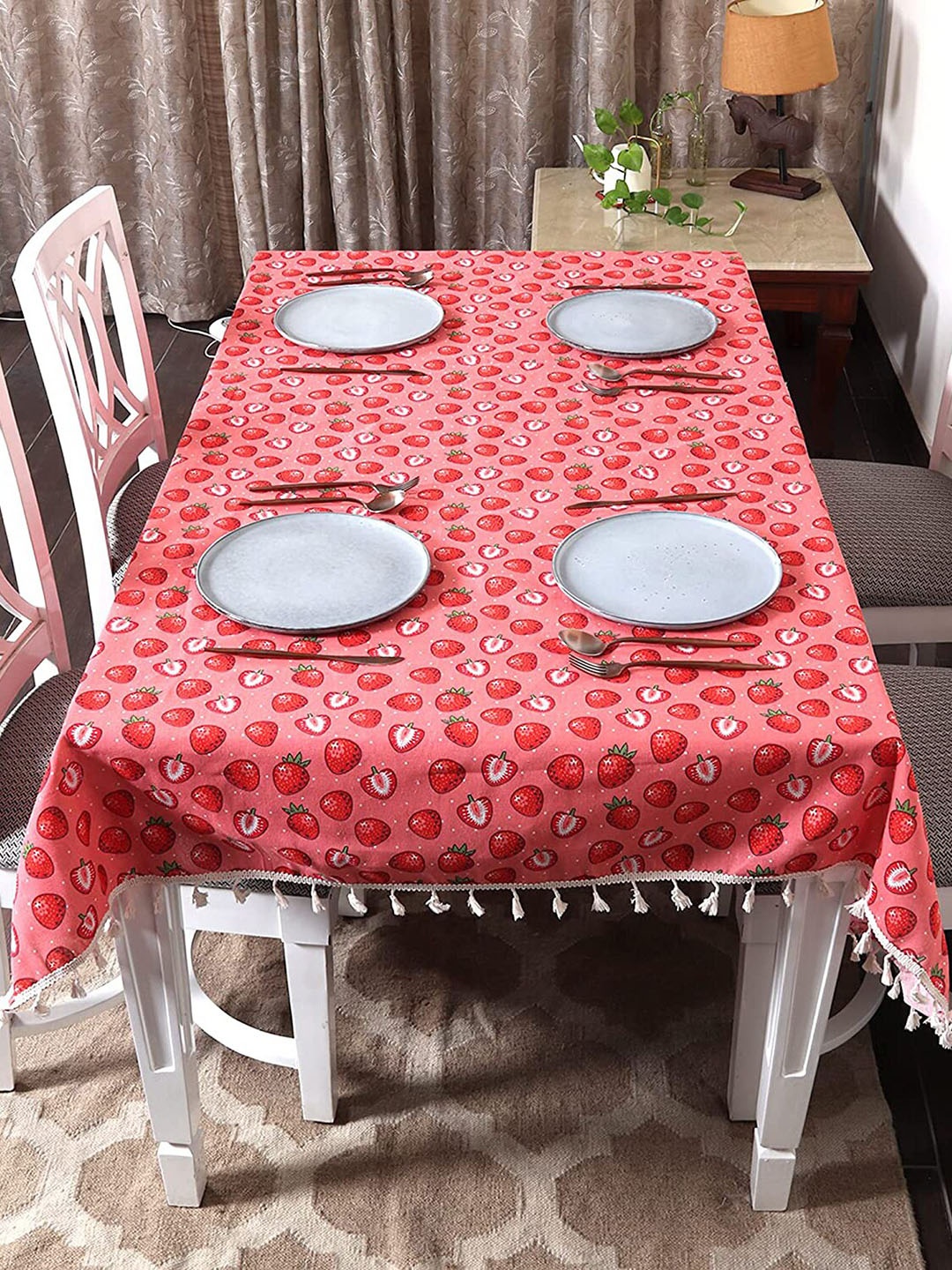

HOUSE OF QUIRK Strawberry Printed 4 Seater Cotton Linen Table Cover, Pink