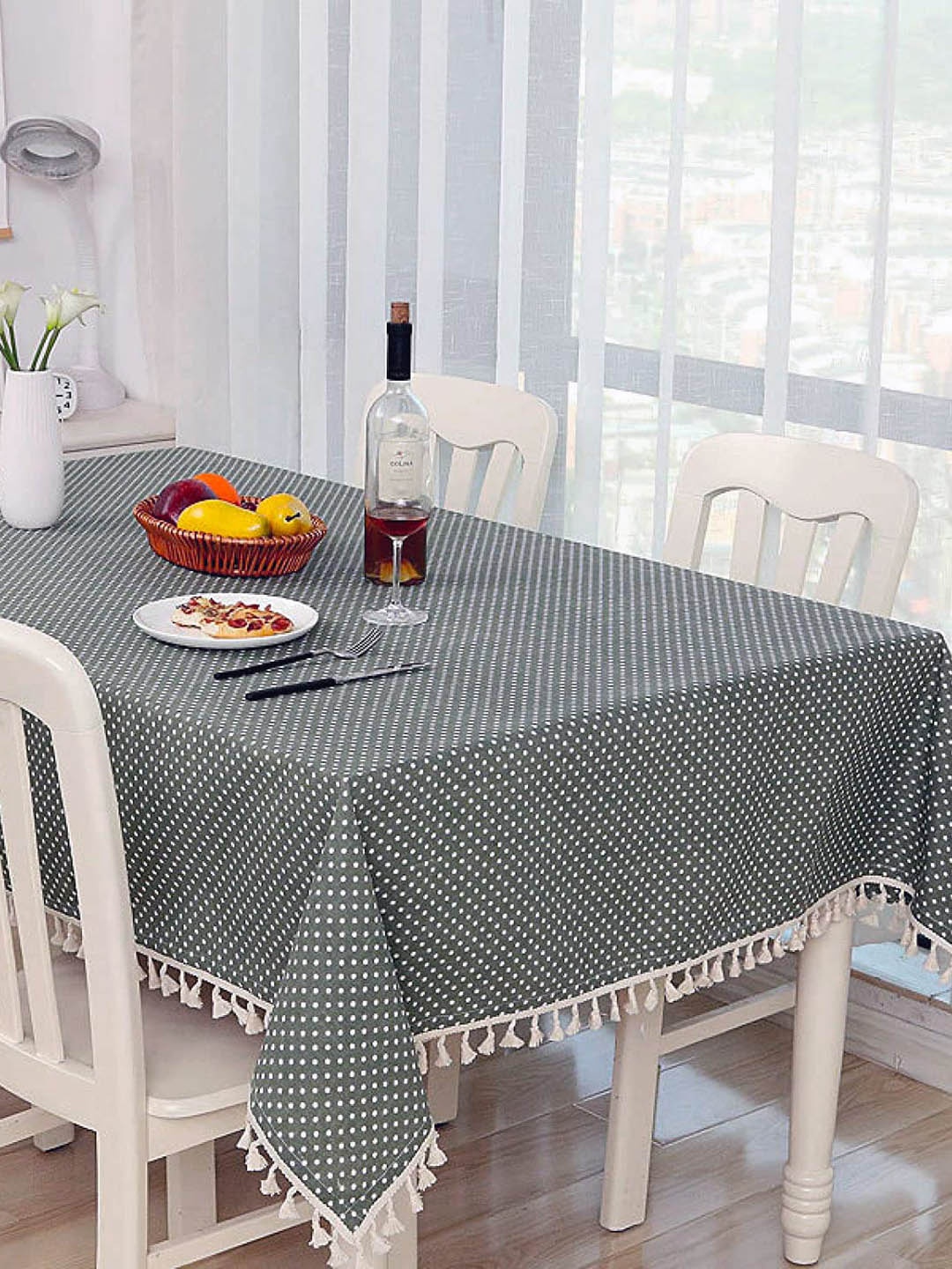 

HOUSE OF QUIRK Grey & White Polka Dot Printed 4 Seater Cotton Linen Table Cover