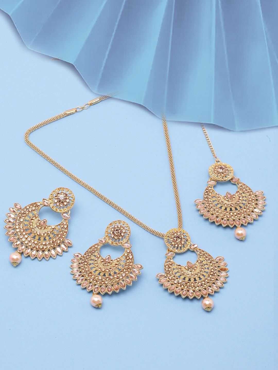 

Anouk Gold-Plated Kundan-Studded & Beaded Jewellery Set With Maang Tikka