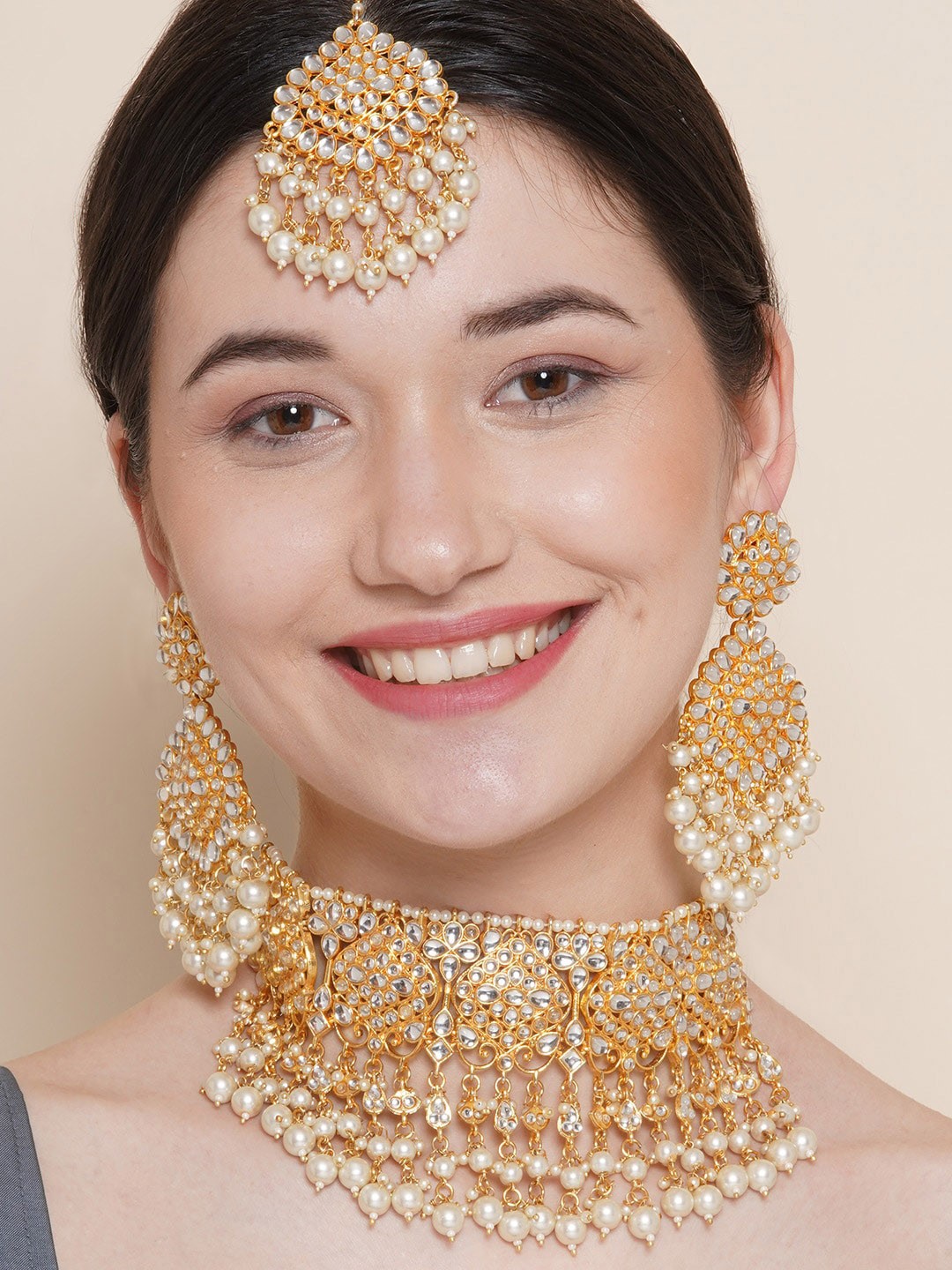 

Anouk Gold-Plated Gold-Toned Kundan-Studded & Beaded Necklace & Earring Set