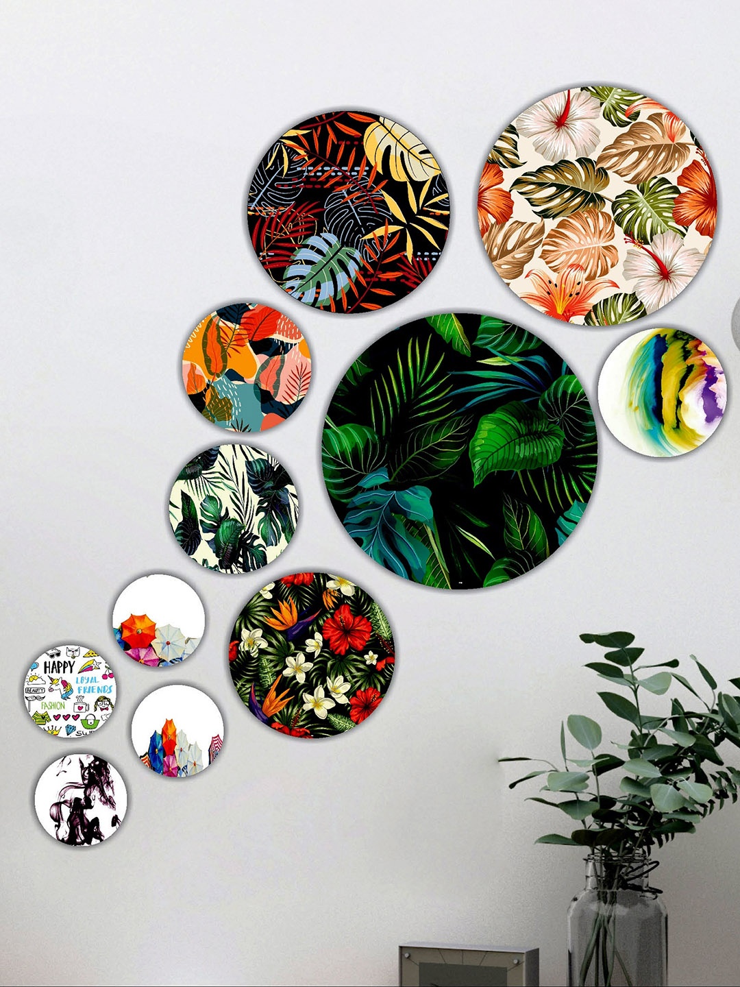

SAF Green & White 11 Pieces Round Shape Painting Framed Wall Art