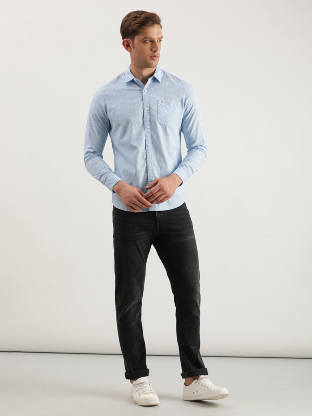 

Lee Slim Fit Abstract Printed Casual Cotton Shirt, Blue
