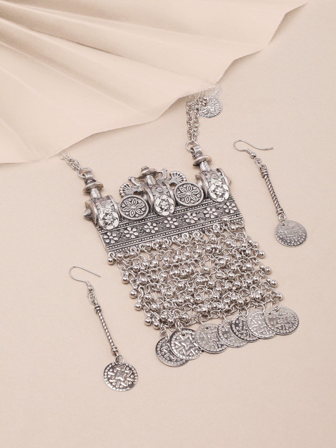 

Sangria Silver-Plated Jewellery Set