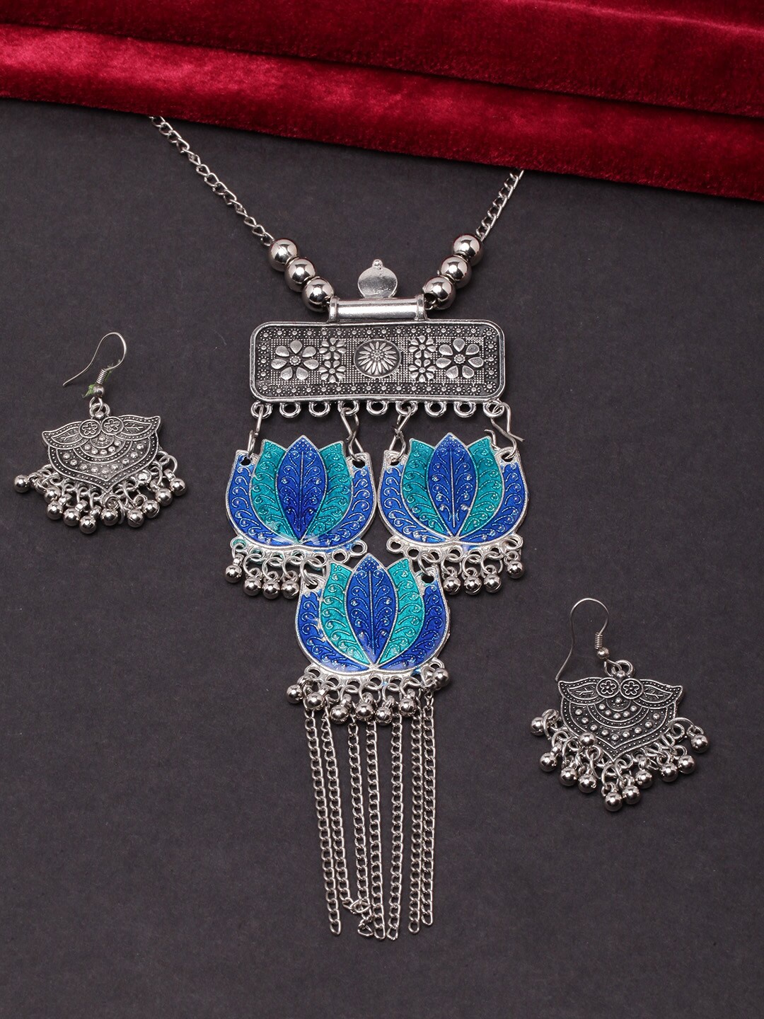 

Sangria Silver-Plated Beaded Jewellery Set