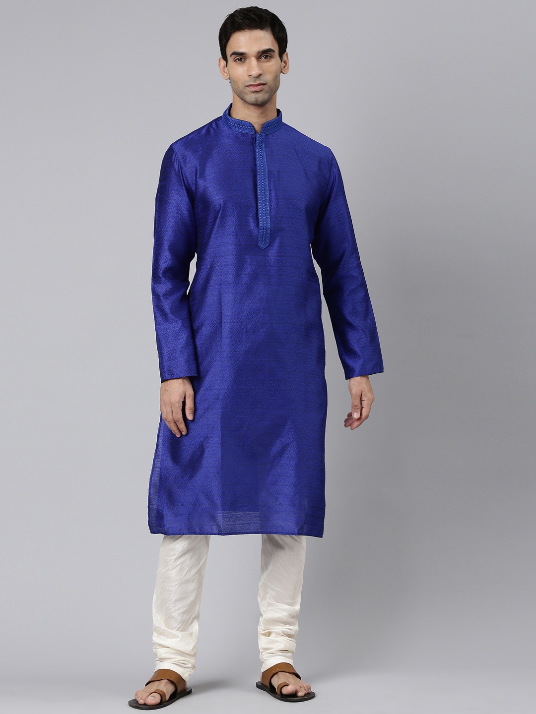

Rishika Mandarin Collar Woven Design Thread Work Kurta, Navy blue