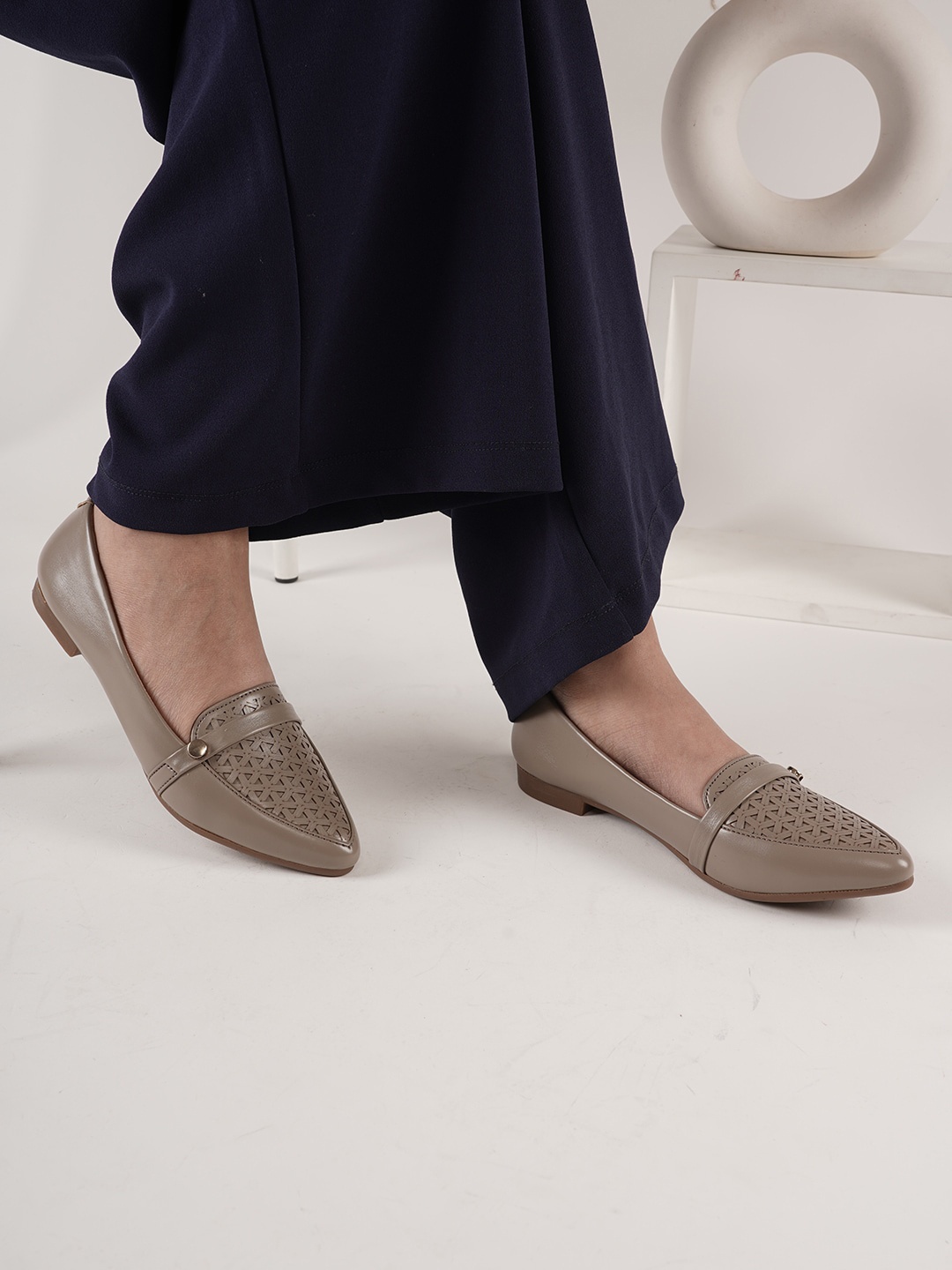 

DressBerry Women Beige Textured Pointed Toe Ballerinas With Laser Cuts