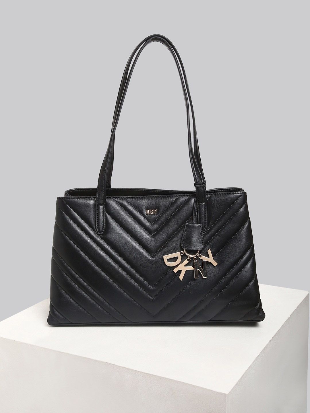 

DKNY Women Textured Leather Shopper Shoulder Bag, Black