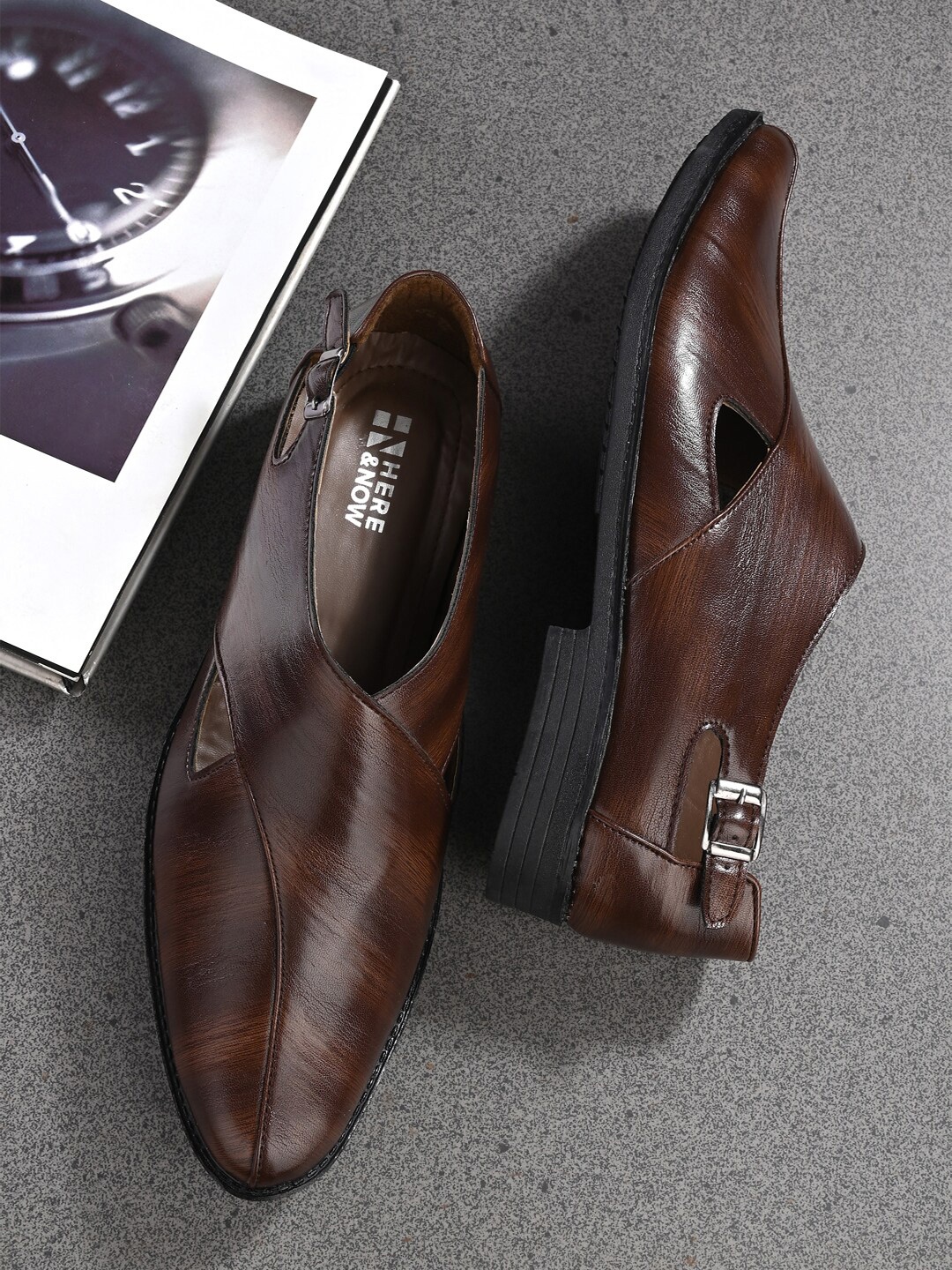 

HERE&NOW Men Brown Textured Shoe-Style Sandals