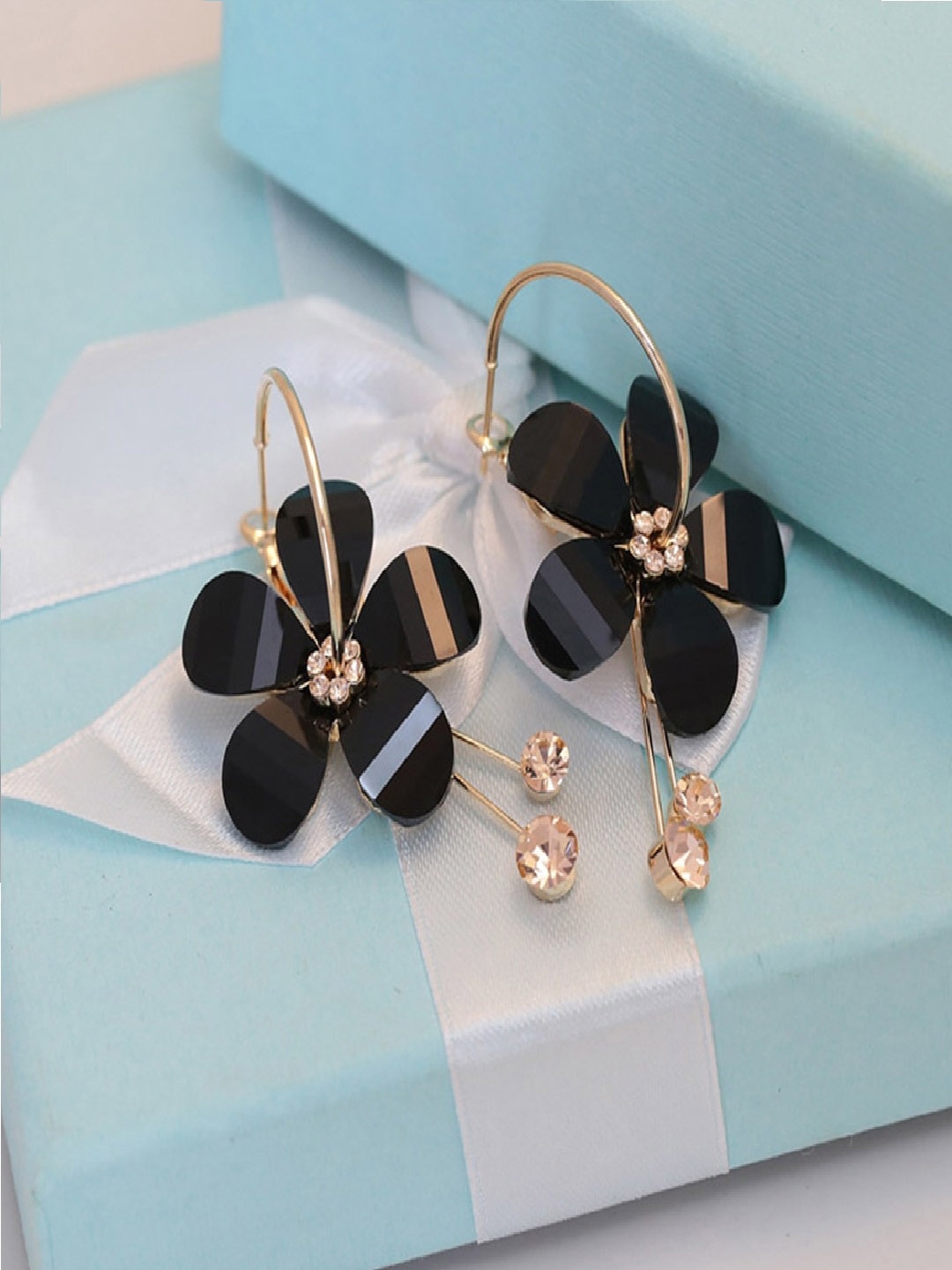 

PRITA BY PRIYAASI Black Gold-Plated Stone-Studded Floral Drop Earrings