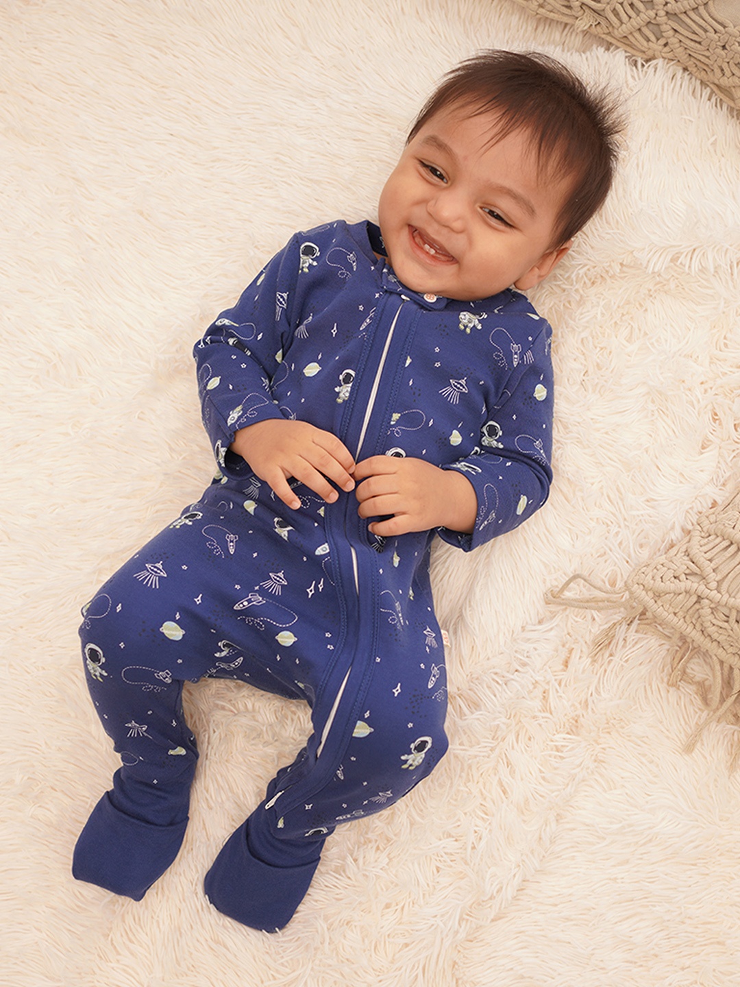 

GREENDIGO Infants Printed Organic Cotton Sleepsuit, Navy blue