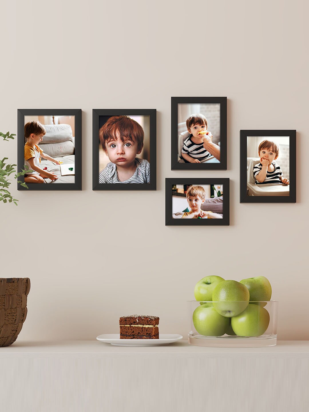 

Art Street Black 5 Pieces Photo Frames