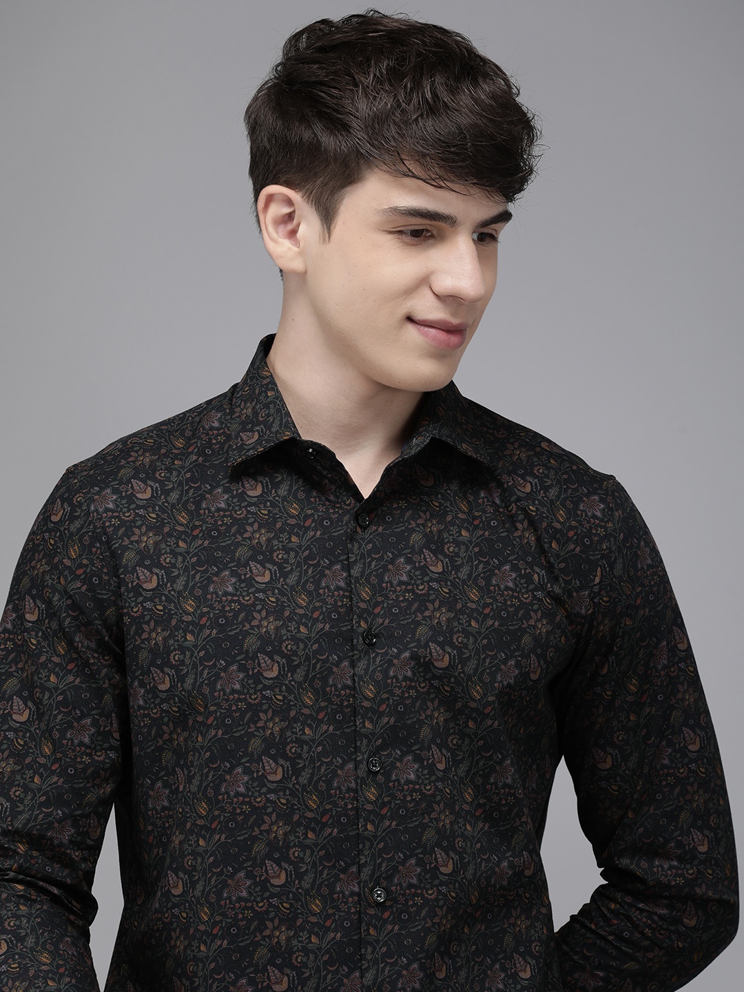 

THE BEAR HOUSE Men Slim Fit Floral Opaque Printed Casual Shirt, Black