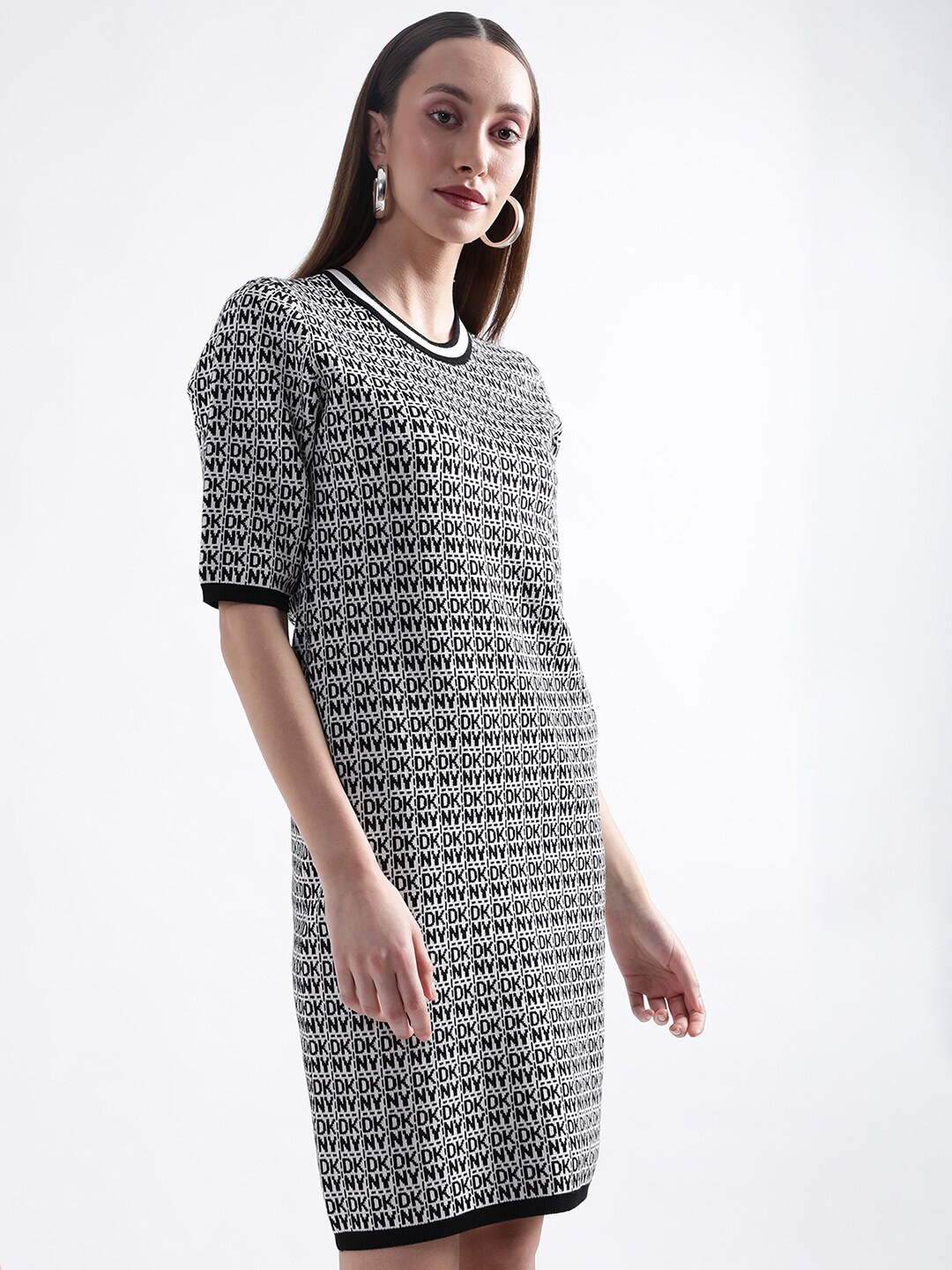 

DKNY Round Neck Typography Printed Sheath Dress, Black