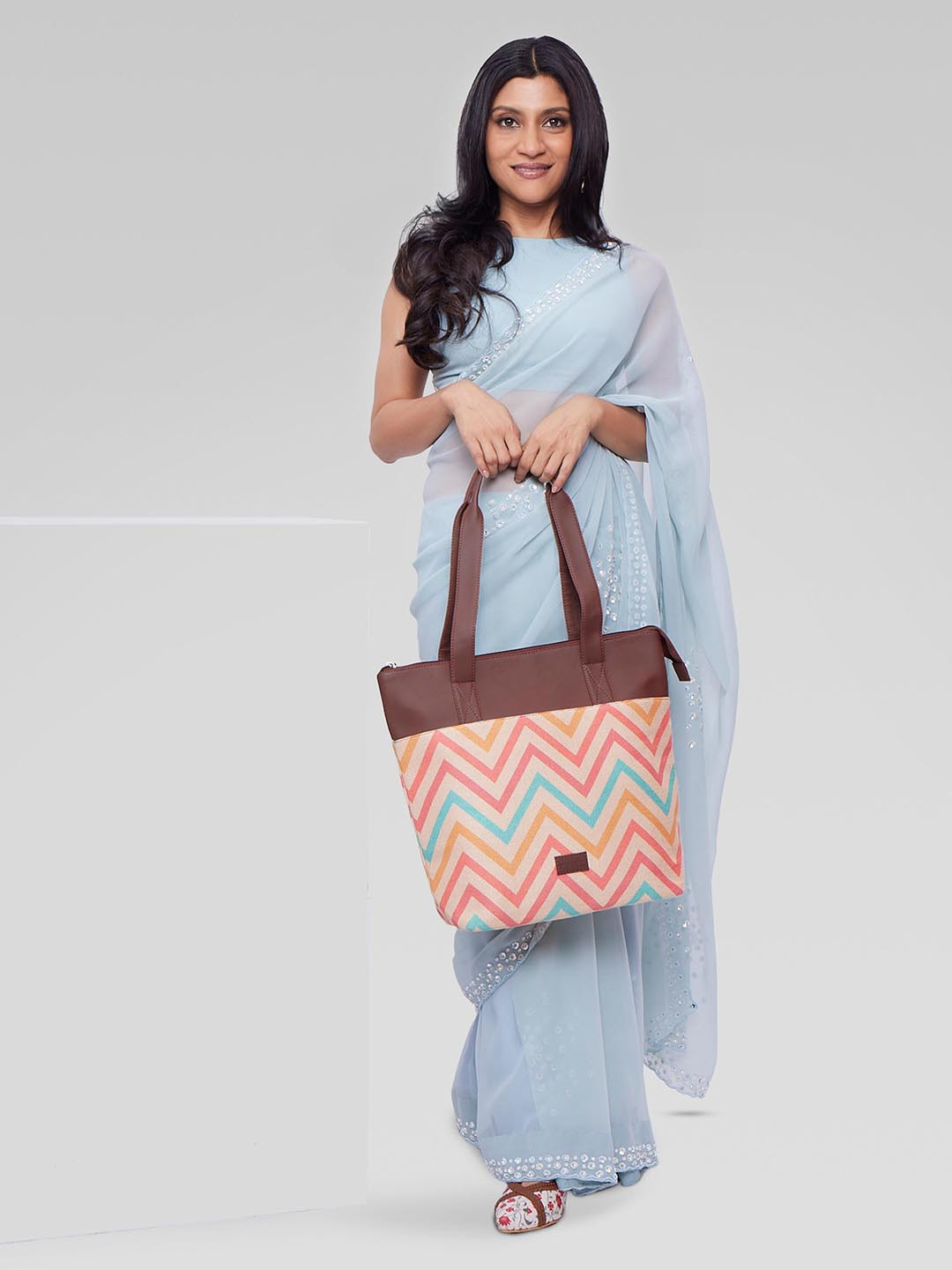 

ZOUK Geometric Printed Structured Jute Tote Bag, Brown