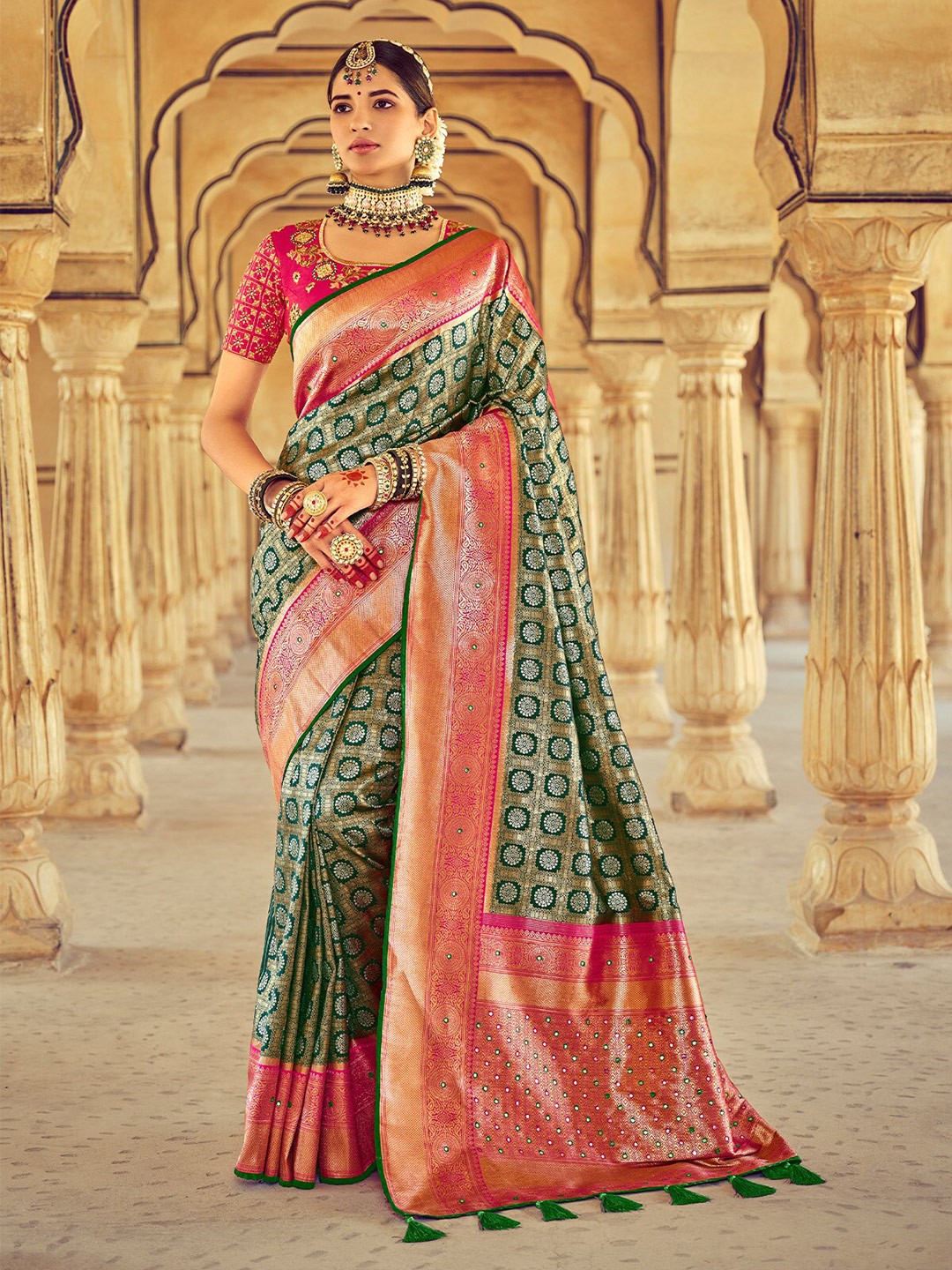 

ODETTE Floral Woven Design Zari Pure Silk Saree, Green
