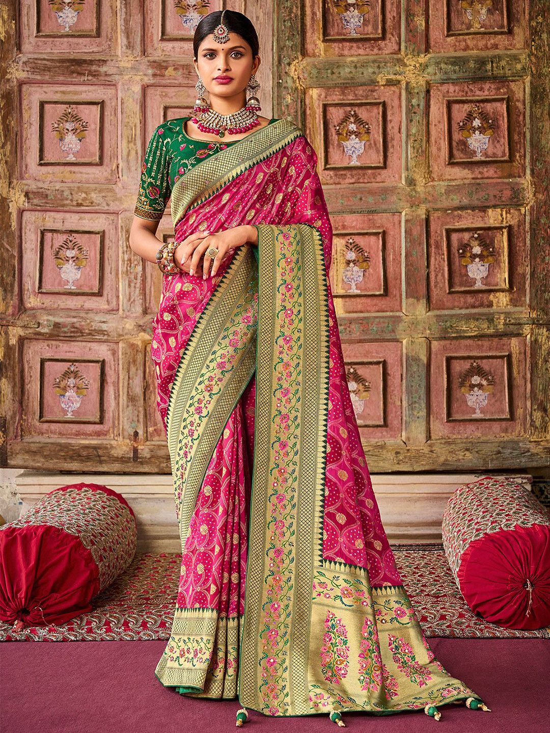 

ODETTE Ethnic Motifs Woven Design Zari Saree, Pink