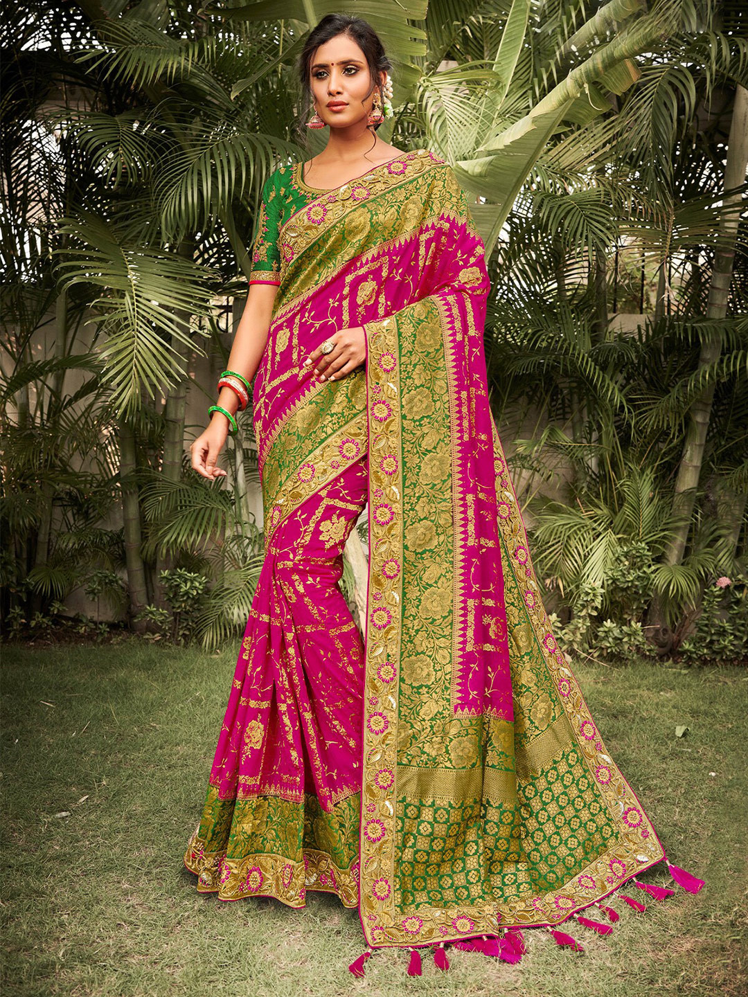 

ODETTE Ethnic Motifs Woven Design Embroidered Saree, Pink