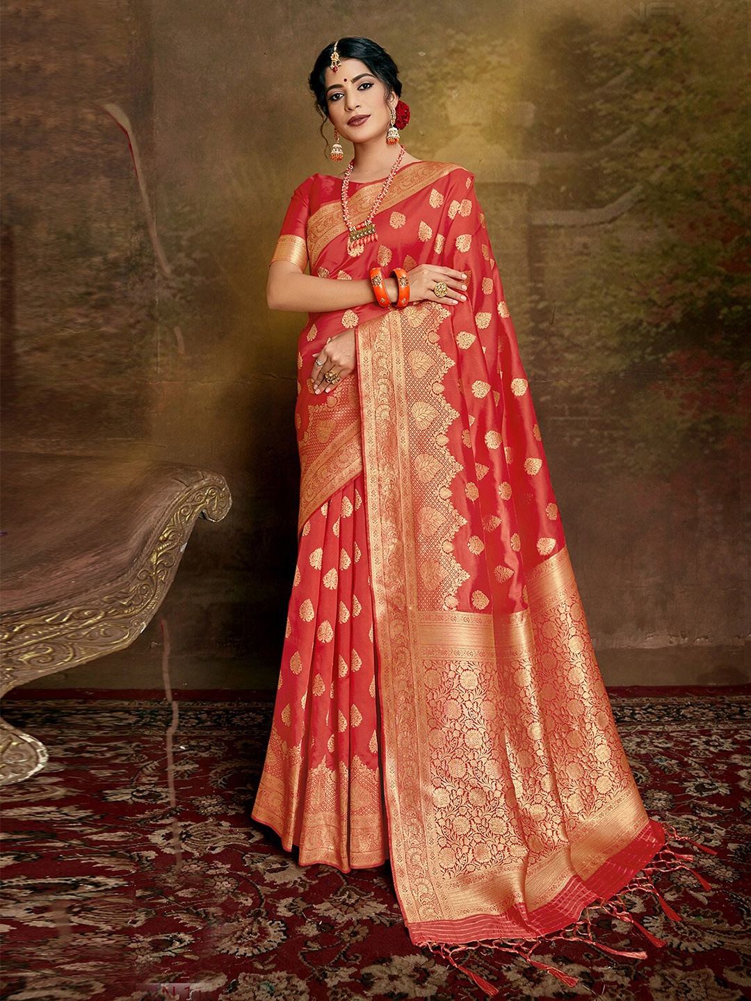 

ODETTE Woven Design Zari Silk Blend Banarasi Saree, Red