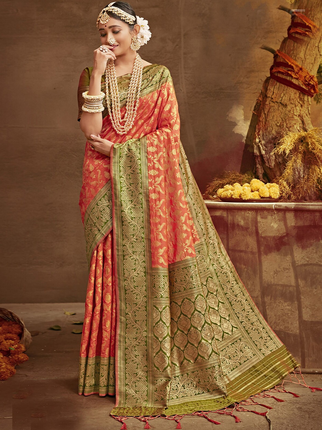 

ODETTE Ethnic Motifs Woven Design Zari Banarasi Saree, Orange
