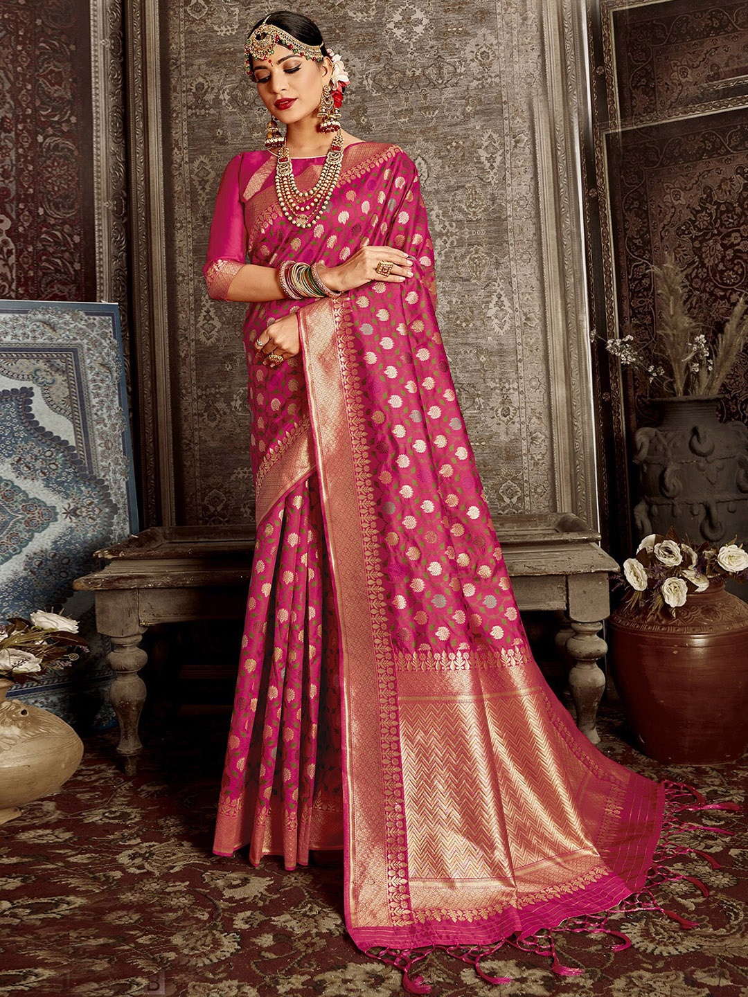 

ODETTE Ethnic Motifs Woven Design Zari Banarasi Saree, Pink