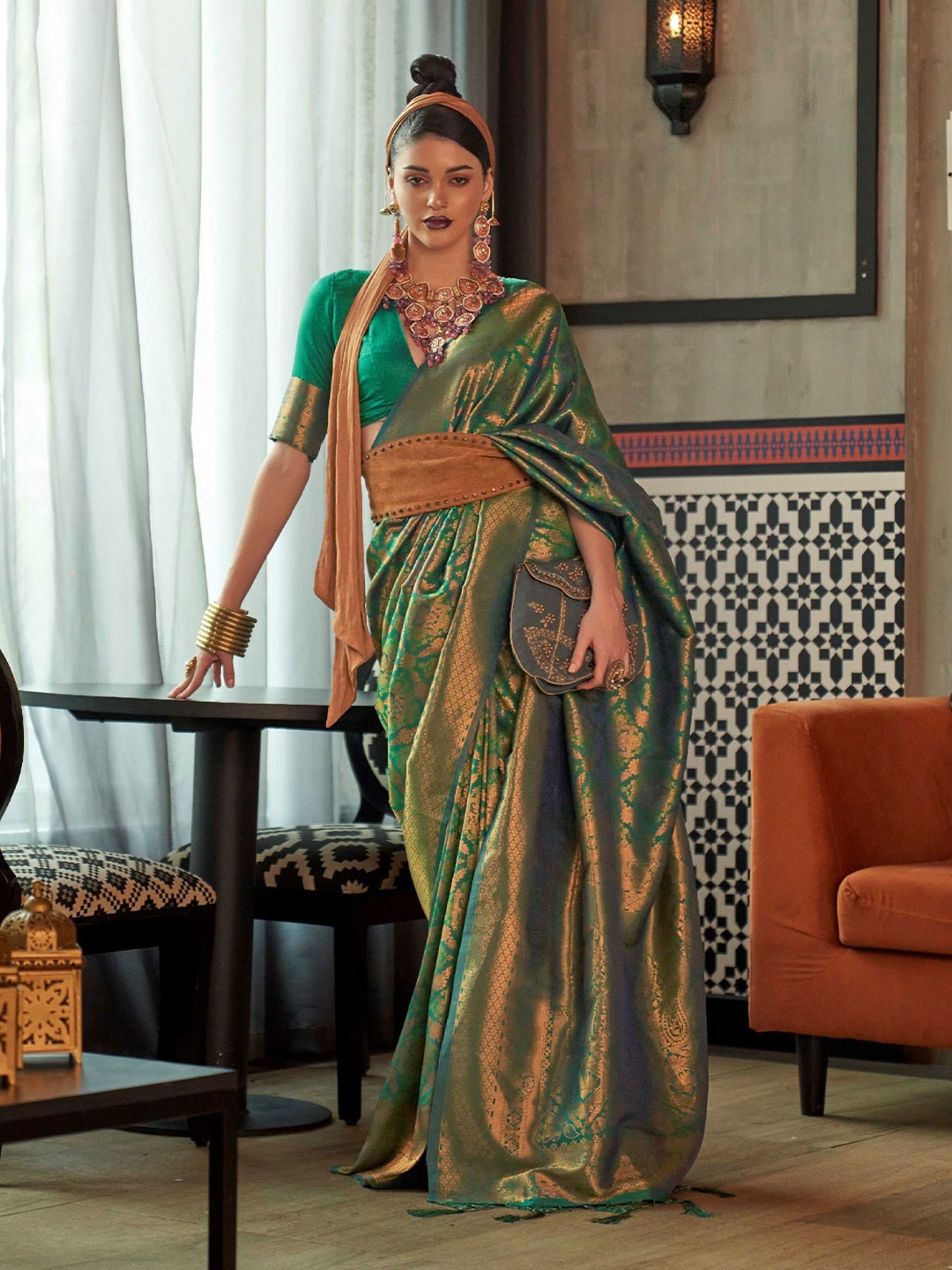 

Mitera Green & Gold-Toned Floral Woven Design Zari Kanjeevaram Saree