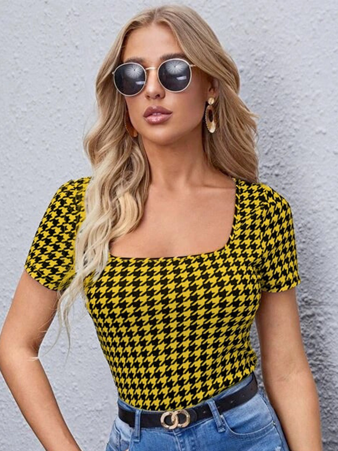 

RAJOVATI Checked Puff Sleeves Fitted Top, Yellow