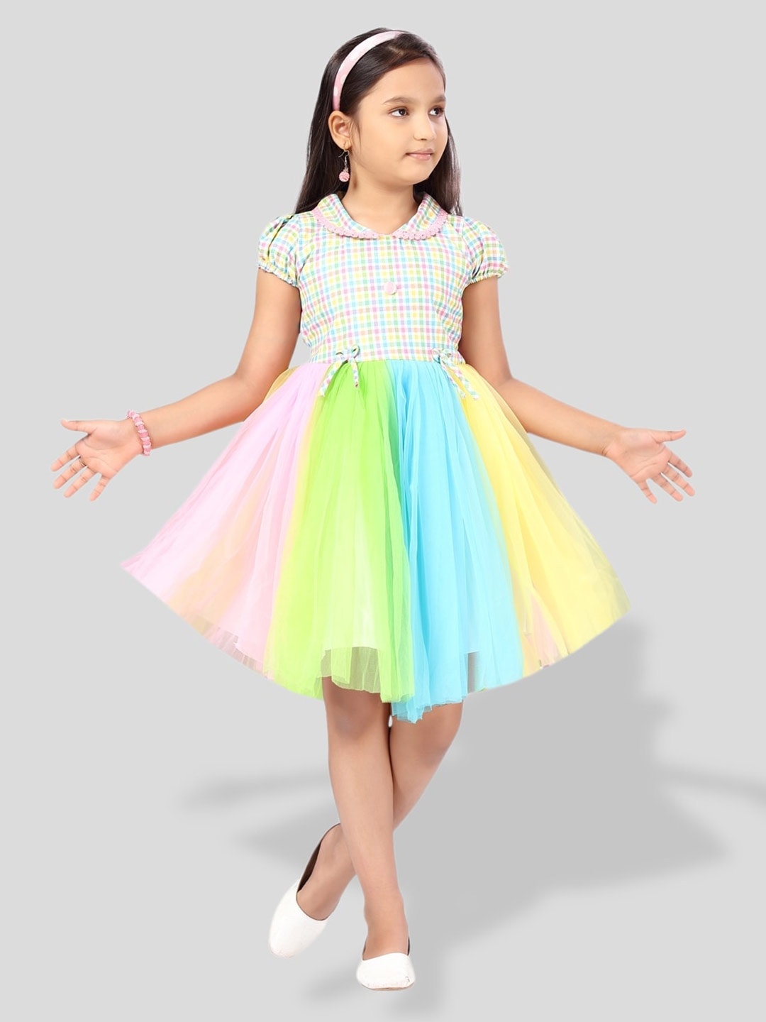 

BAESD Girls Colourblocked Gathred Or Pleated Fit & Flare Dress, Green