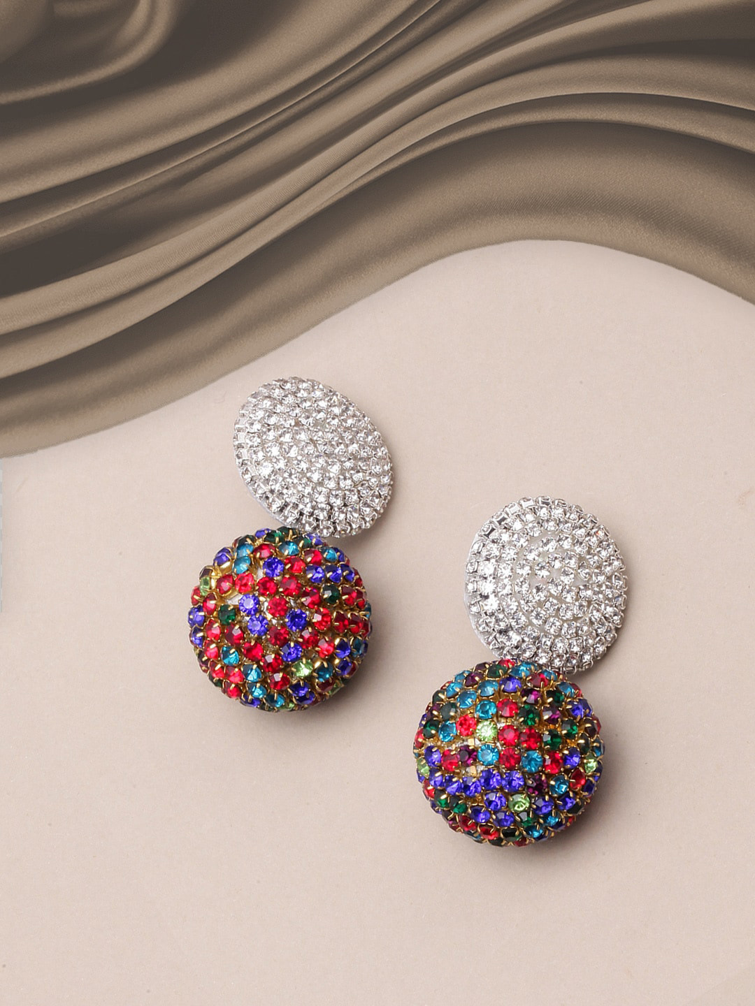 

DressBerry Gold-Plated Gold-Toned Circular Shaped Drop Earrings