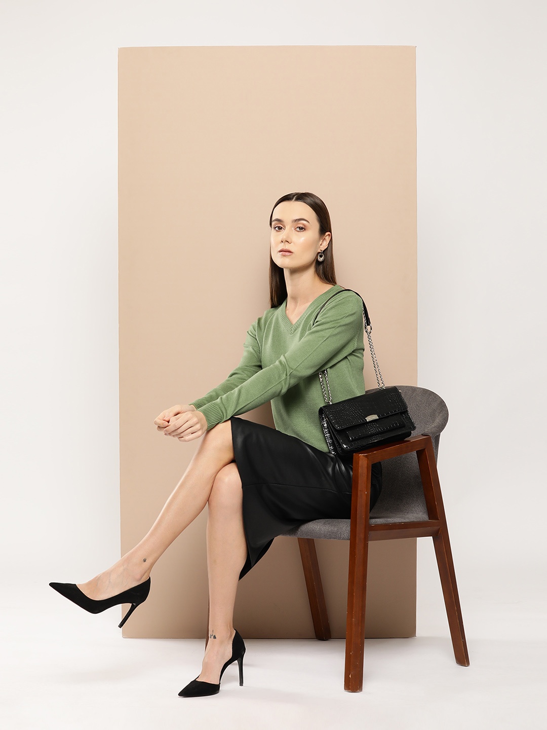 

her by invictus Solid Acrylic Pullover, Green
