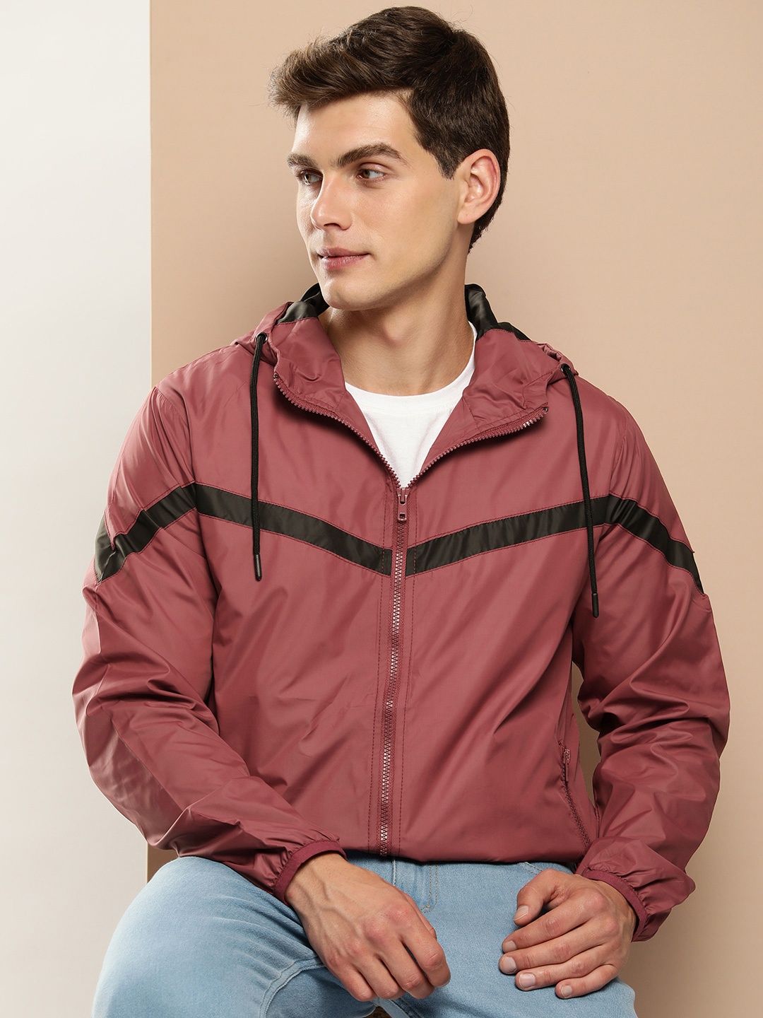 

INVICTUS Striped Hooded Sporty Jacket, Maroon