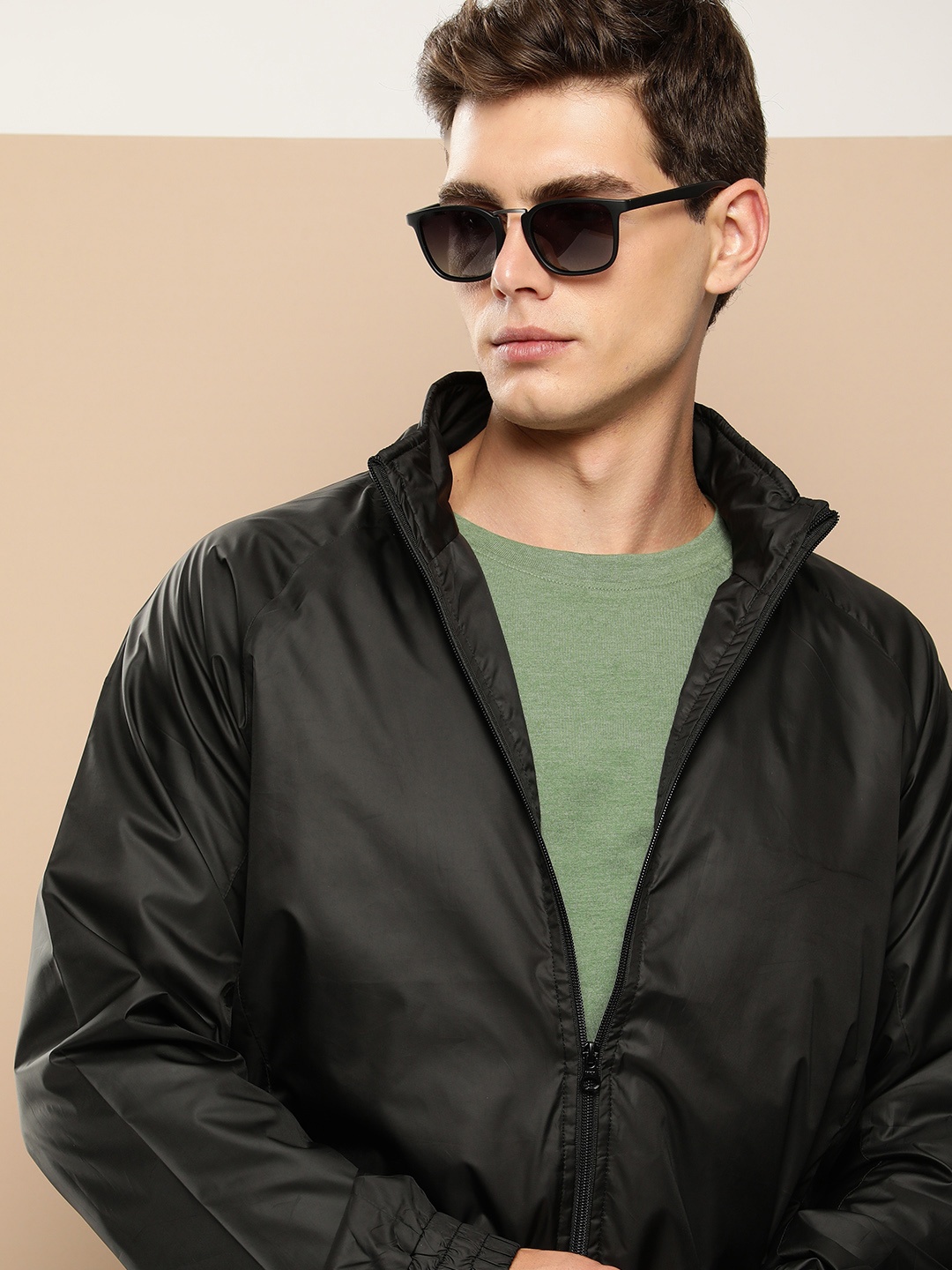 

INVICTUS Solid Mock-Collar Sporty Jacket, Black