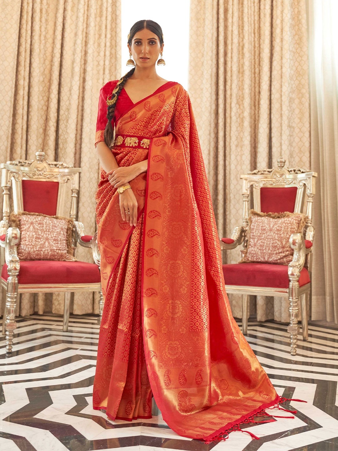 

Mitera Red & Gold-Toned Ethnic Motif Woven Design Zari Kanjeevaram Saree