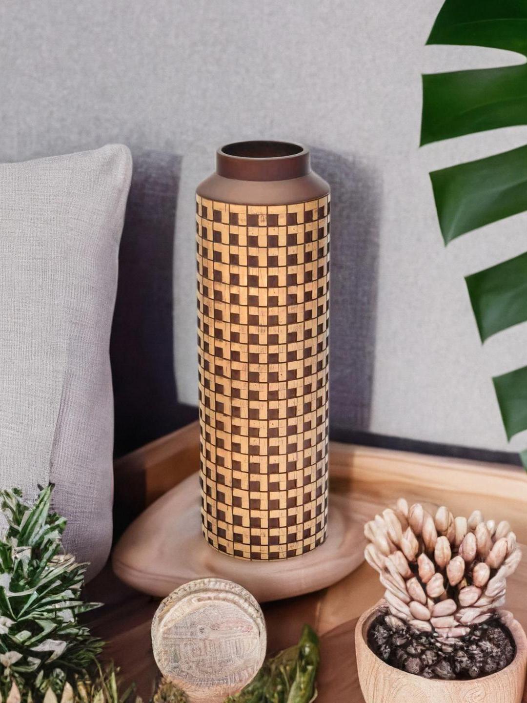 

Athome by Nilkamal Brown & Beige Textured Straight Vase