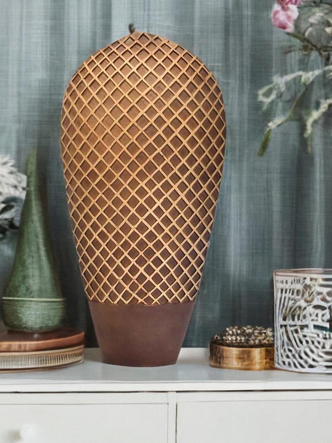 

Athome by Nilkamal Traverse Brown & Beige Textured Oval Vase