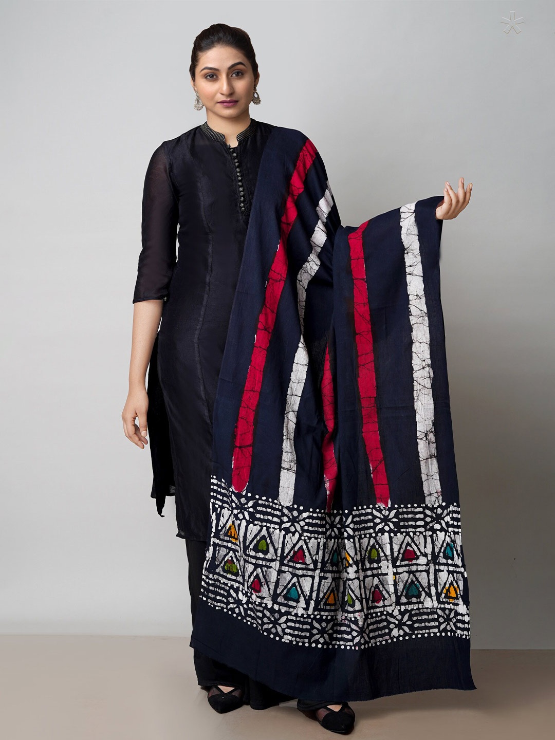 

Unnati Silks Ethnic Motifs Batik Printed Cotton Dupatta, Black