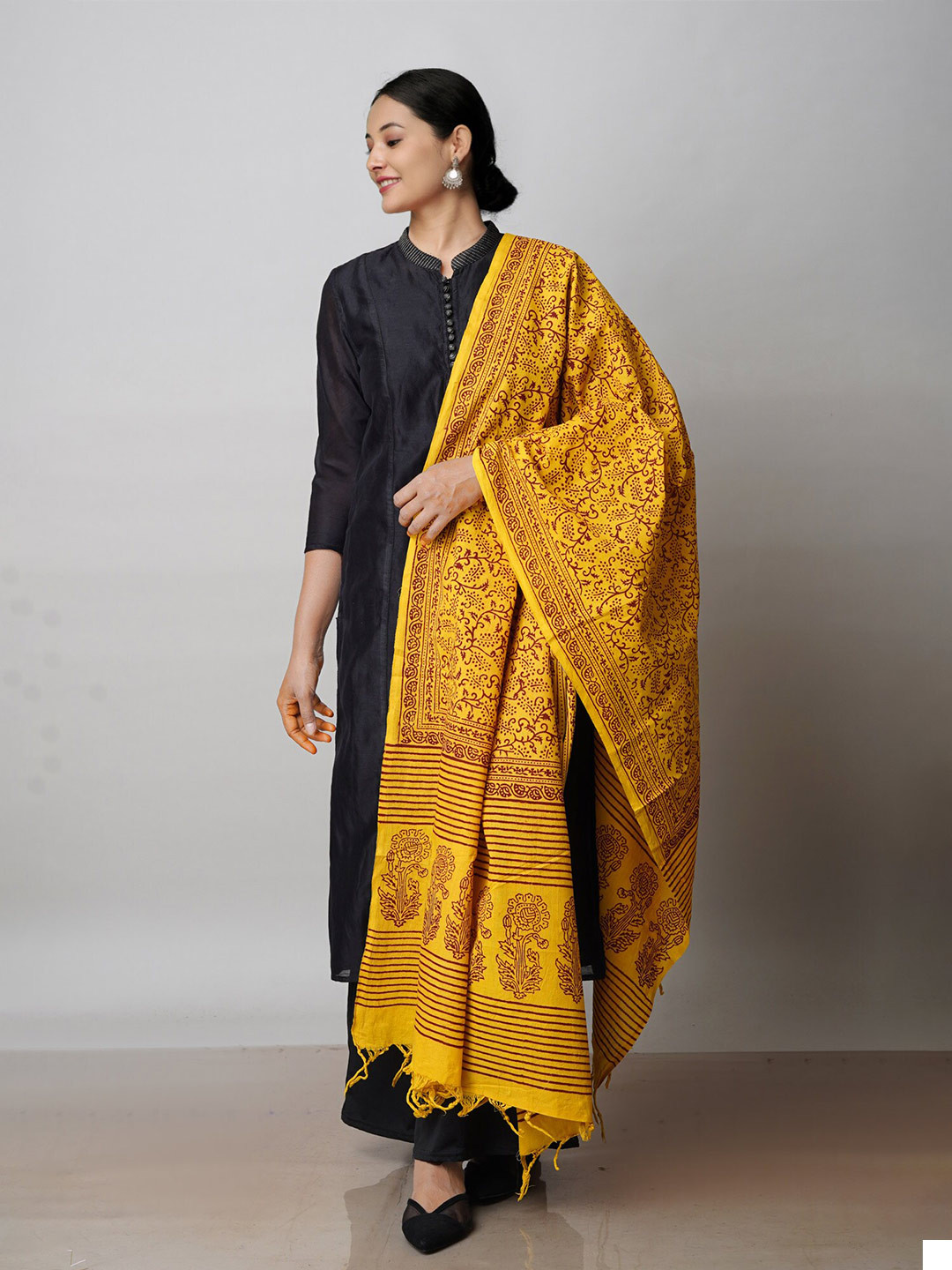 

Unnati Silks Ethnic Motifs Bagh Printed Cotton Dupatta, Mustard