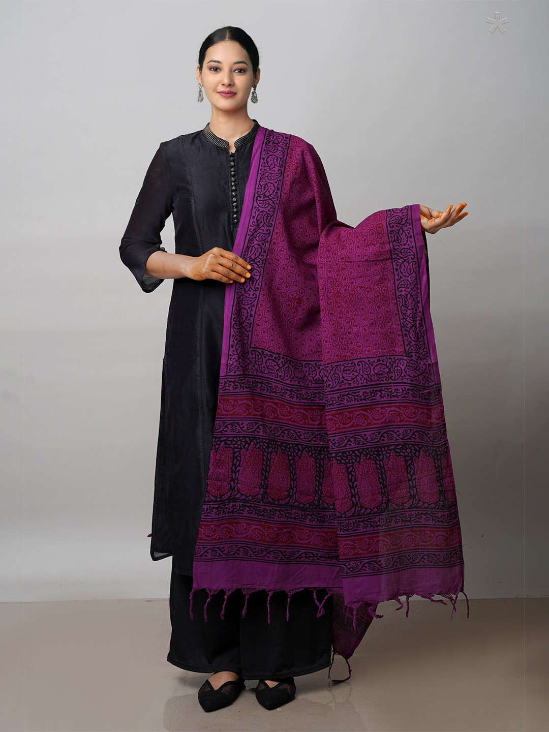 

Unnati Silks Ethnic Motifs Printed Dupatta, Purple
