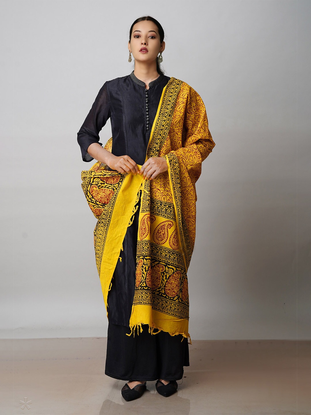 

Unnati Silks Paisley Printed Dupatta, Yellow