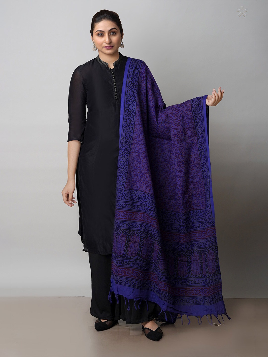 

Unnati Silks Paisley Printed Dupatta, Blue