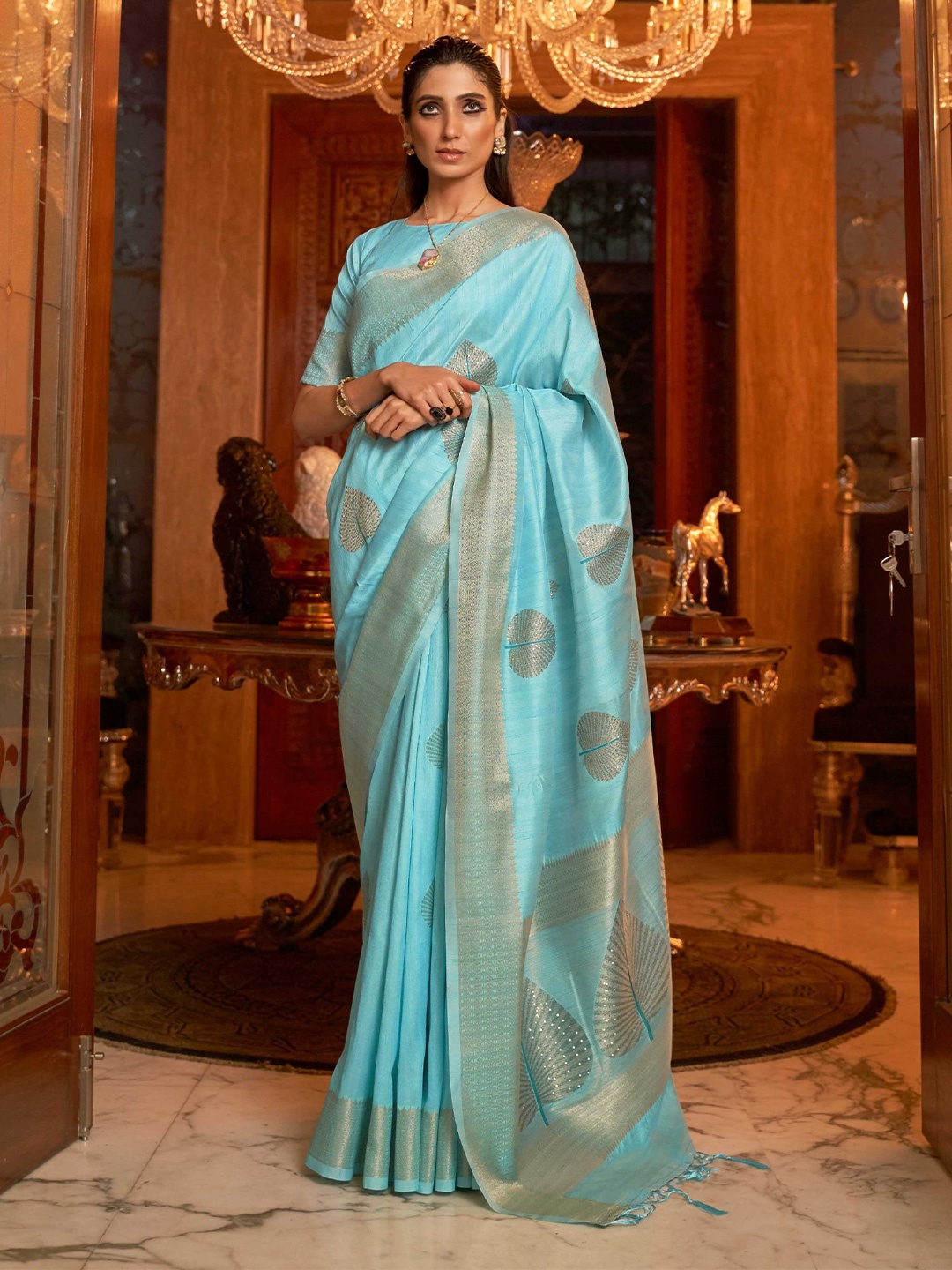 

Mitera Blue & Gold-Toned Floral Woven Design Zari Saree