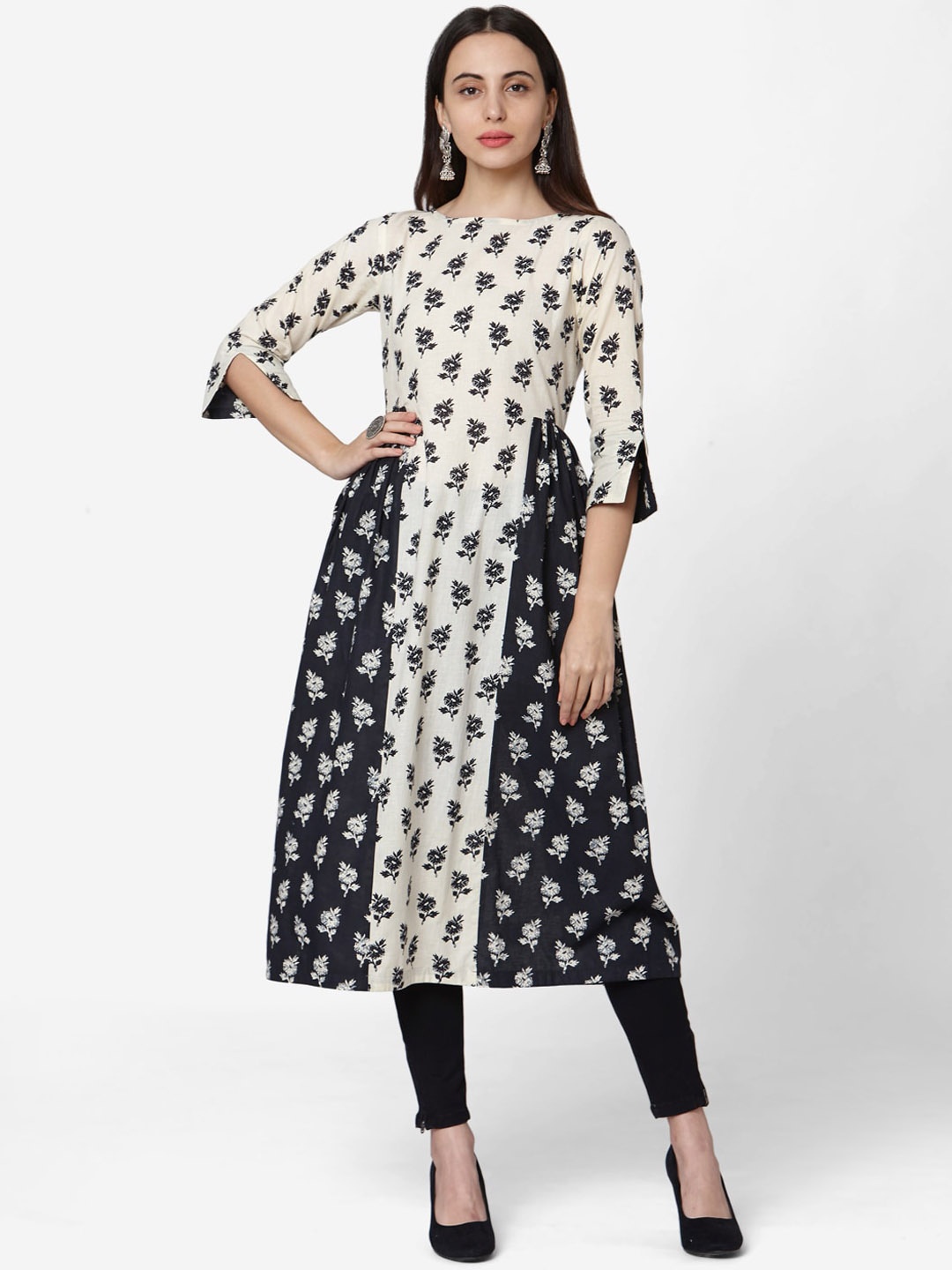 

Saanjh Off White & Black Floral Printed Cotton A-Line Kurta