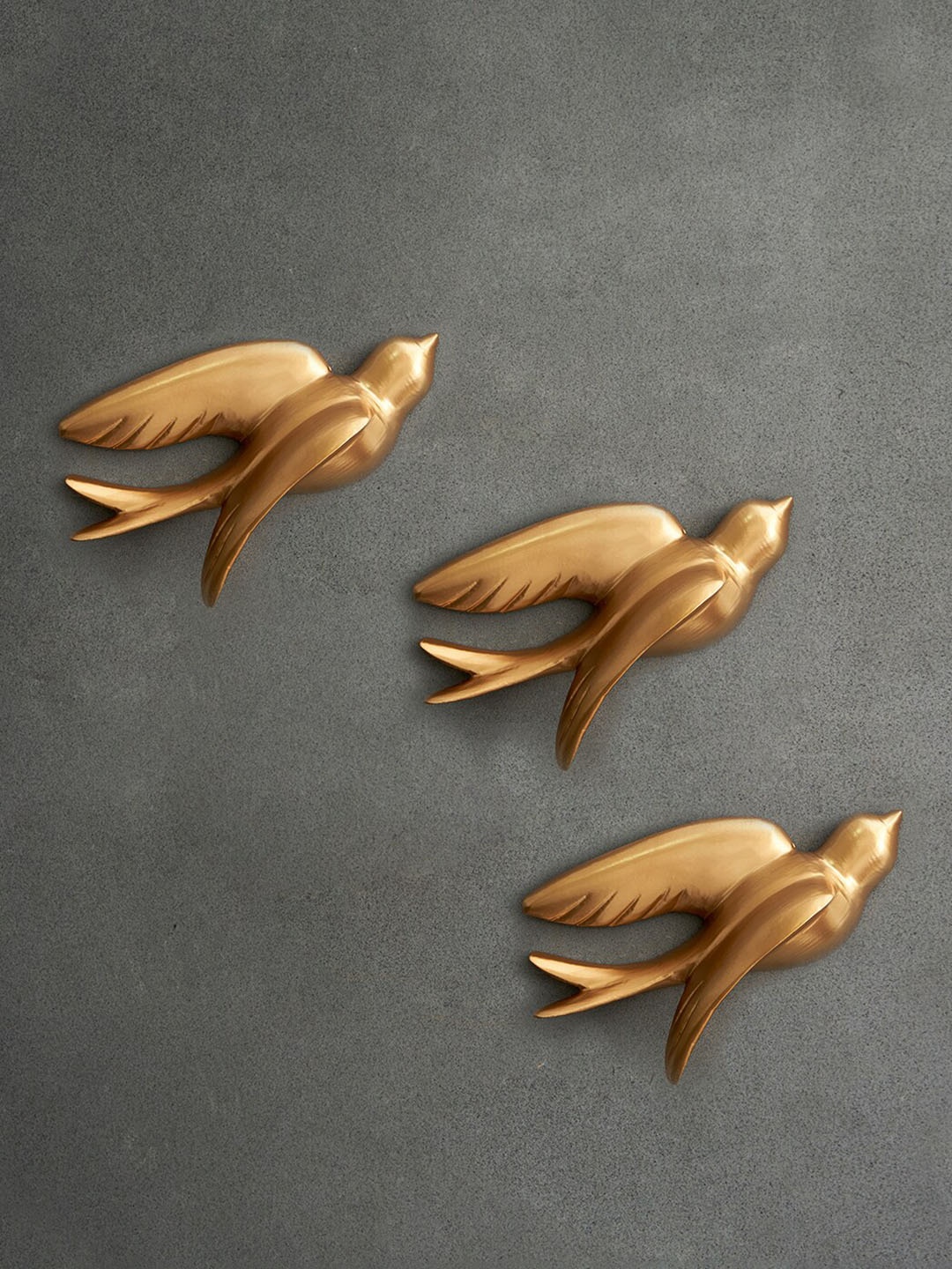 

DecorTwist 3-Pcs Metal Gold-Toned Bird Wall Hanging for Wall Decor