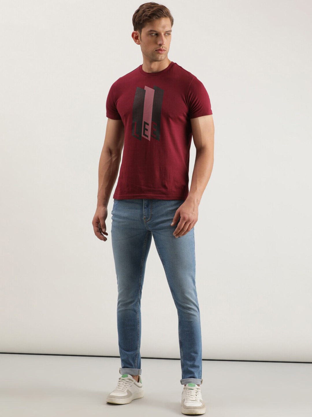 

Lee Men Blue Bruce Skinny Fit Heavy Fade Stretchable Clean Look Jeans