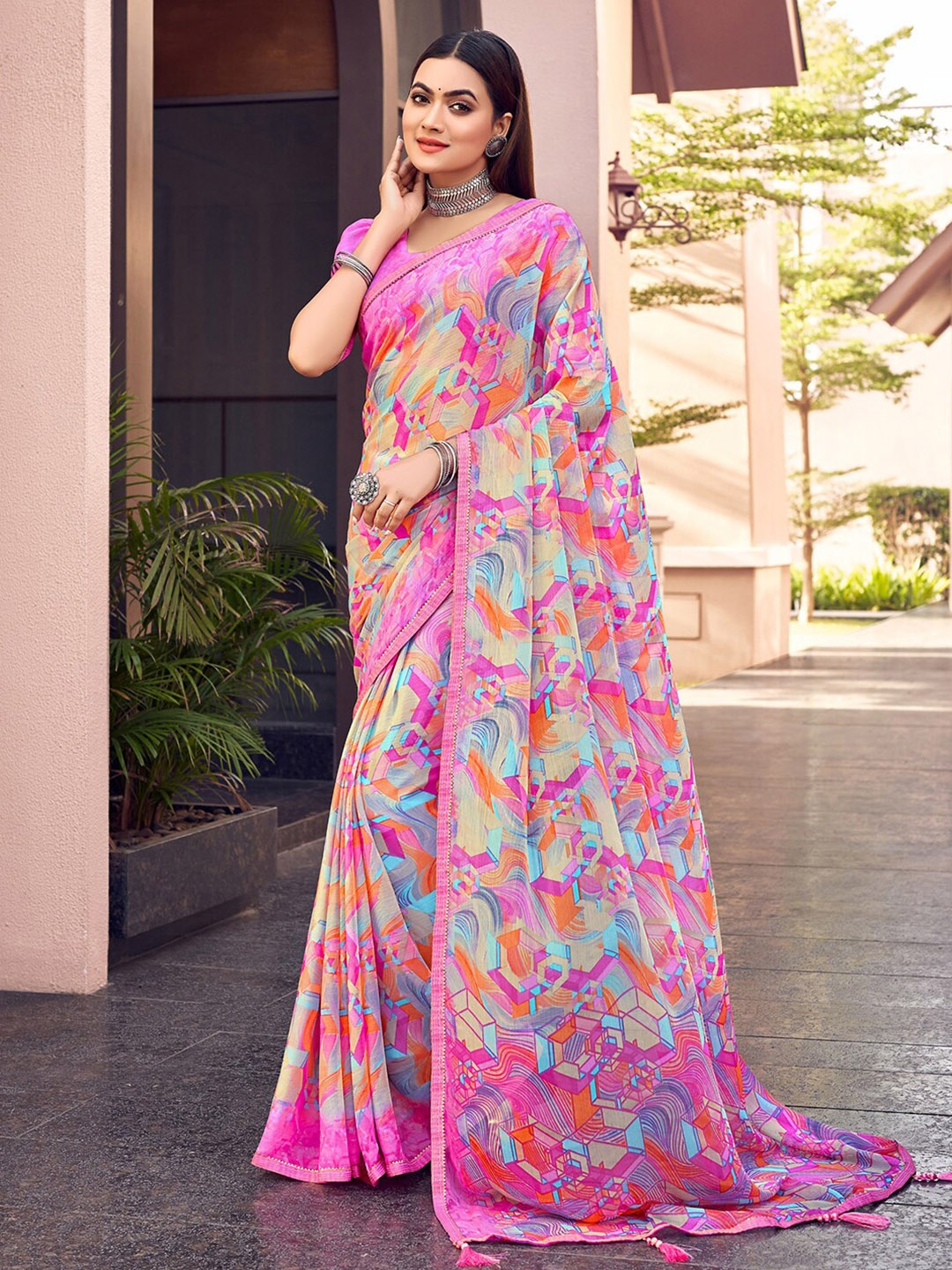 

Kasak Printed Pure Chiffon Saree, Pink
