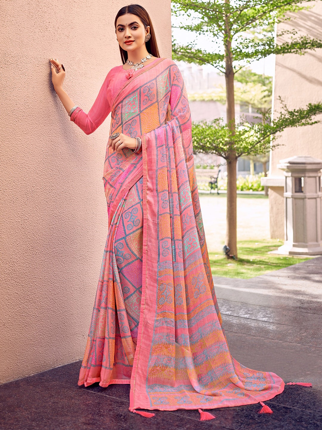 

Kasak Printed Pure Chiffon Saree, Pink