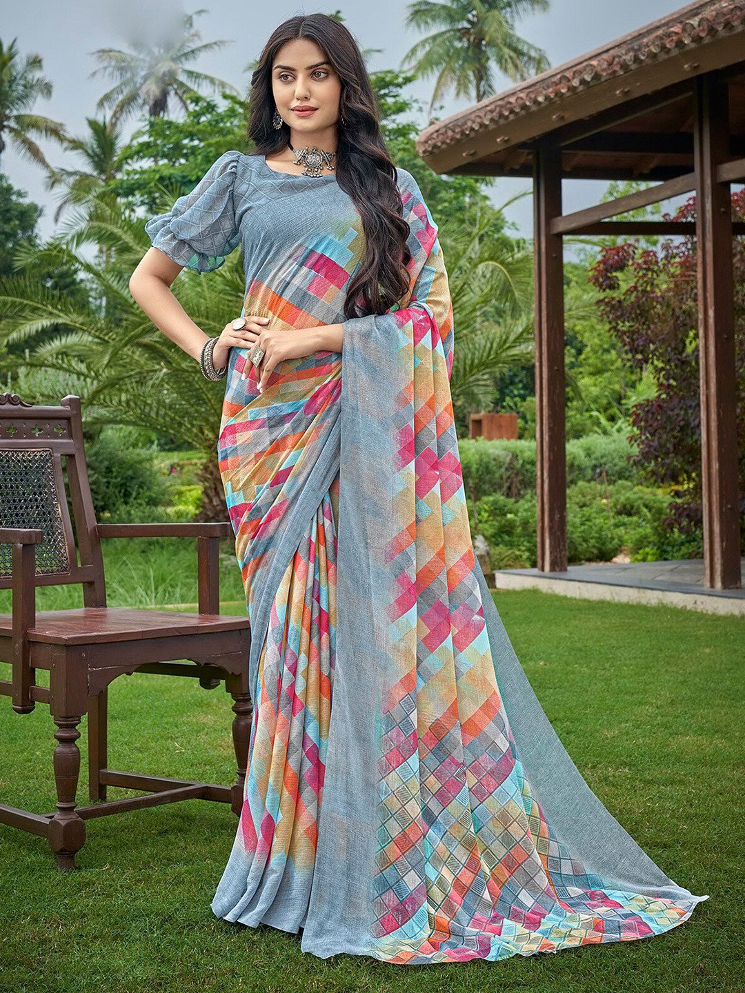 

ODETTE Geometric Printed Saree, Grey