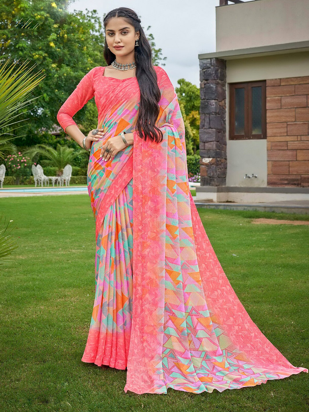 

ODETTE Abstract Printed Poly Chiffon Saree, Pink