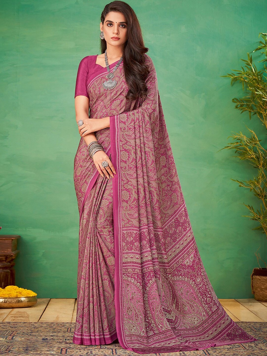 

ODETTE Ethnic Motifs Silk Blend Saree, Pink