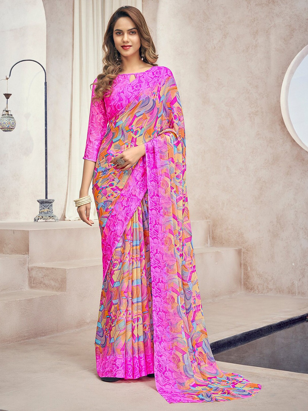 

ODETTE Abstract Printed Saree, Pink