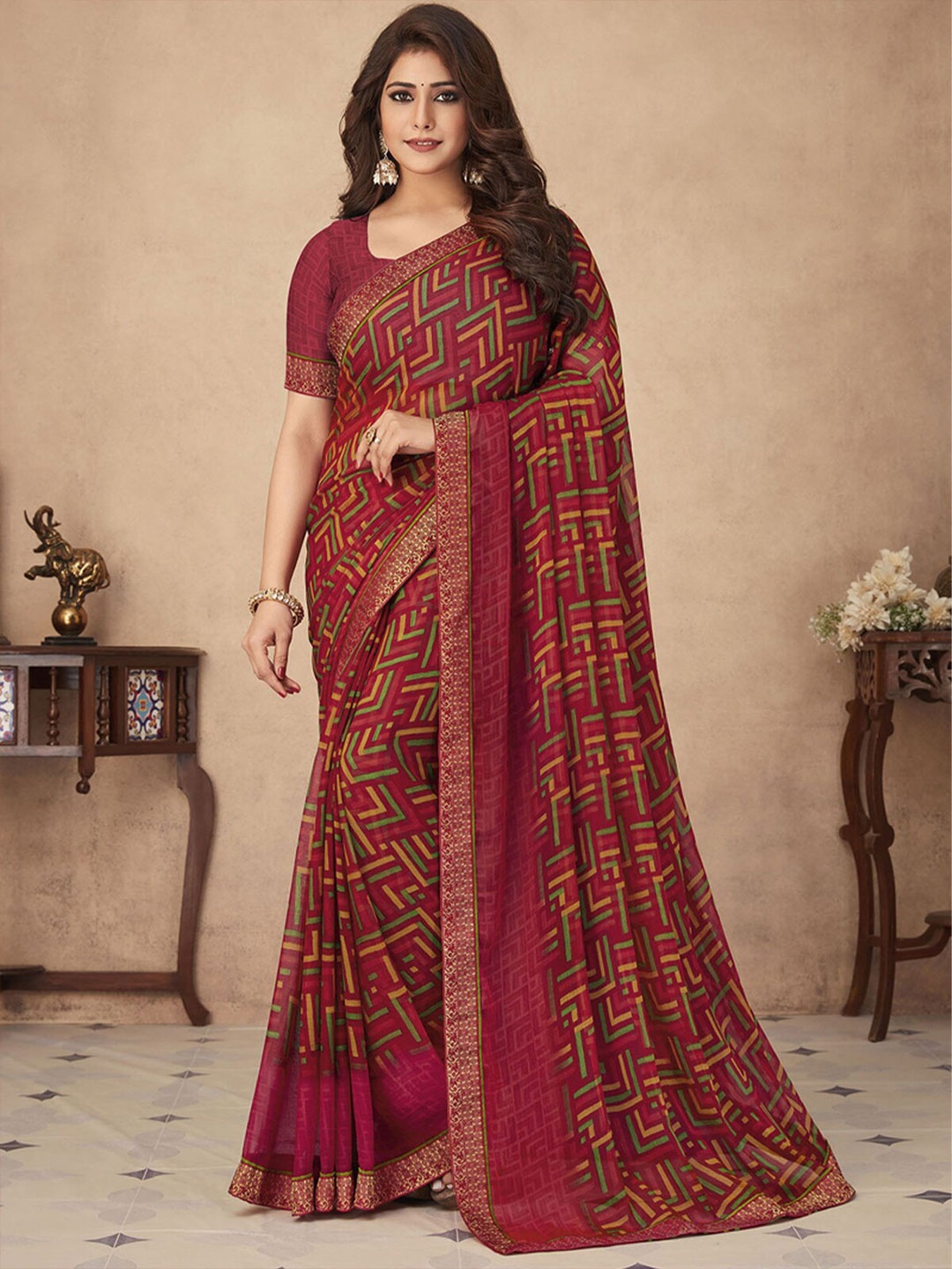 

ODETTE Geometric Printed Saree, Maroon